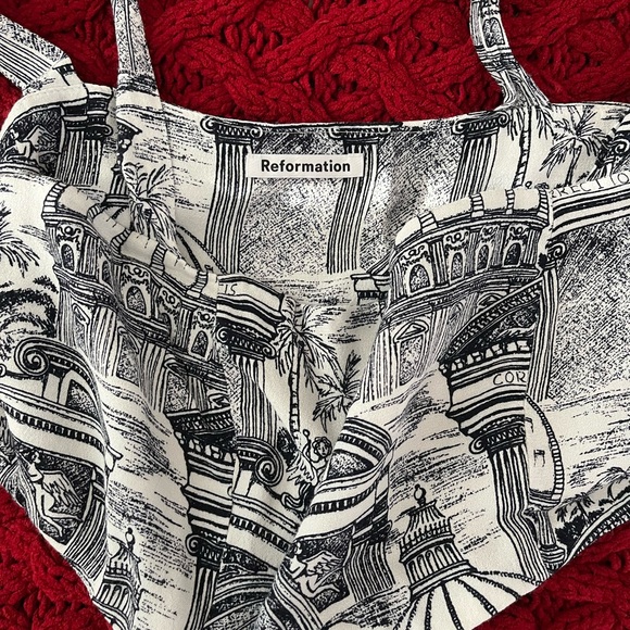 Reformation Tiki Two Piece in Rome size 2 - Picture 6 of 8